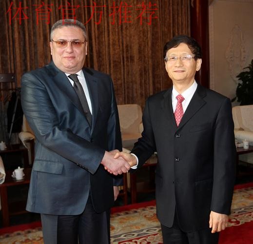 总局领导会见世界赛艇联合会主席